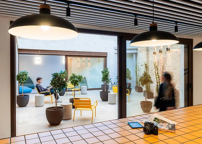Colo Colo Hostel Valencia